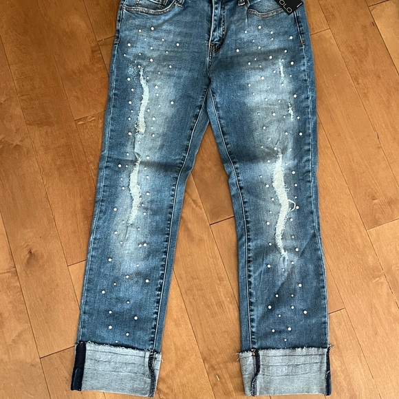 YOLO Denim - DENIM PEARLS 💙